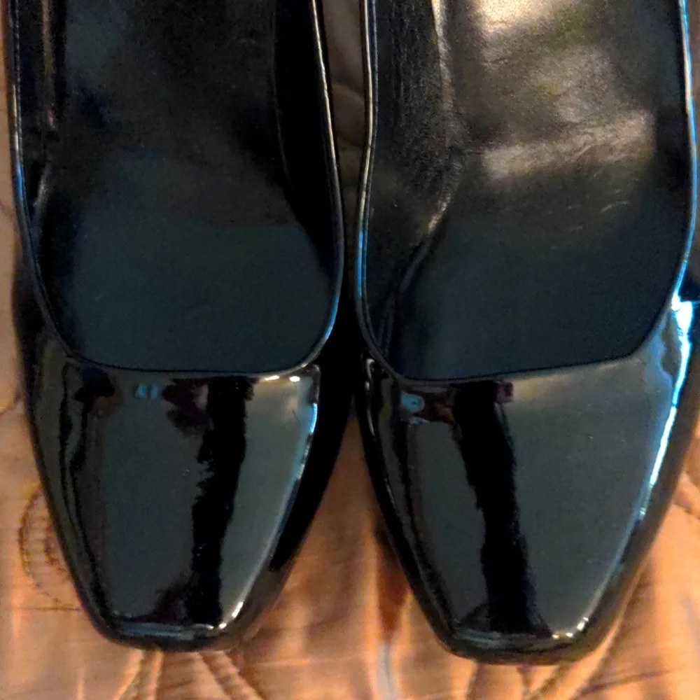GUCCI Patent Leather Platform Stilletto Heels - Picture 8 of 11